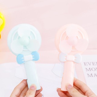 Quạt cầm tay mini dễ thương tiện dụng