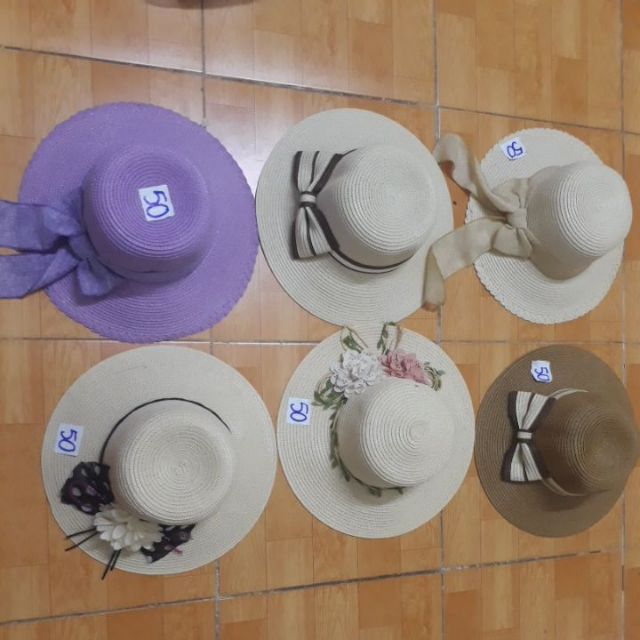 Mũ cói đi biển