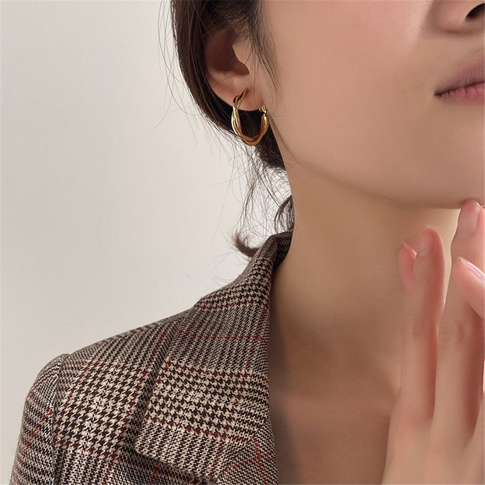 Hoa Tai Dạng Vòng Thời Trang Dành Cho Nữ