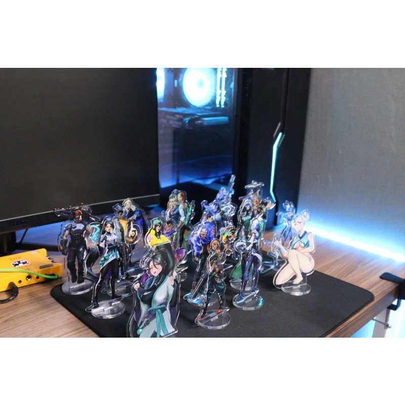 Mô hình Standee mica Valorant