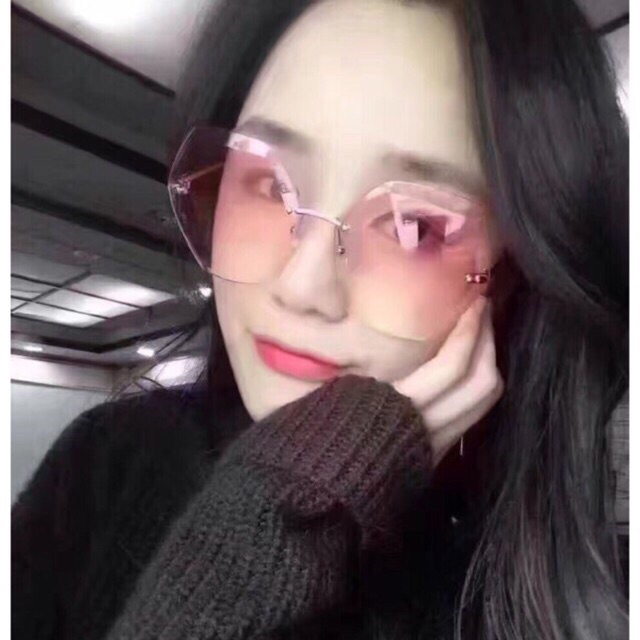 Kính hồng gọng khoăn - kính C1 đẹp sang ( tặng hộp ) | BigBuy360 - bigbuy360.vn