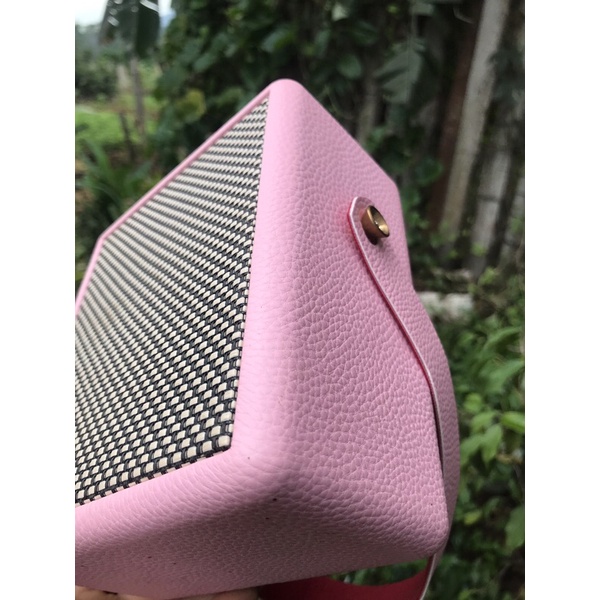 Quai dây loa hanmde cho loa mini