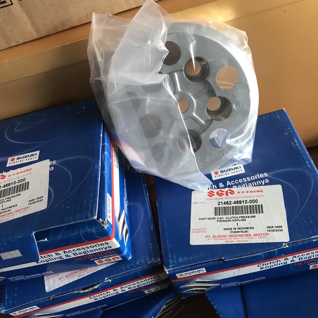 Bông sen nồi (má nồi ngoài) Raider xăng cơ zin Suzuki - 21462-46910-000