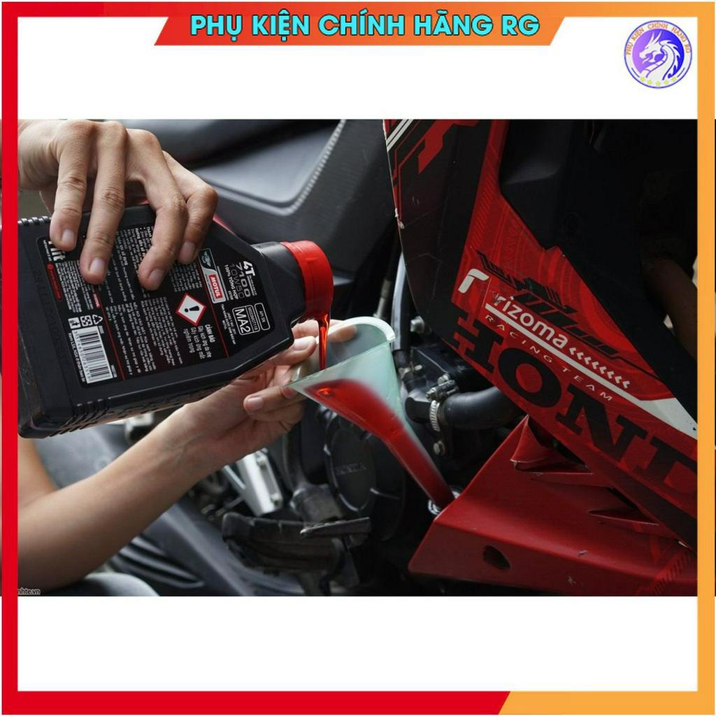 Dầu nhớt xe tay ga Motul Scooter Le 10W40