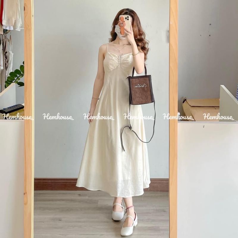 Set đầm Maxi hai dây, hai lớp và áo khoác màu nude 💯