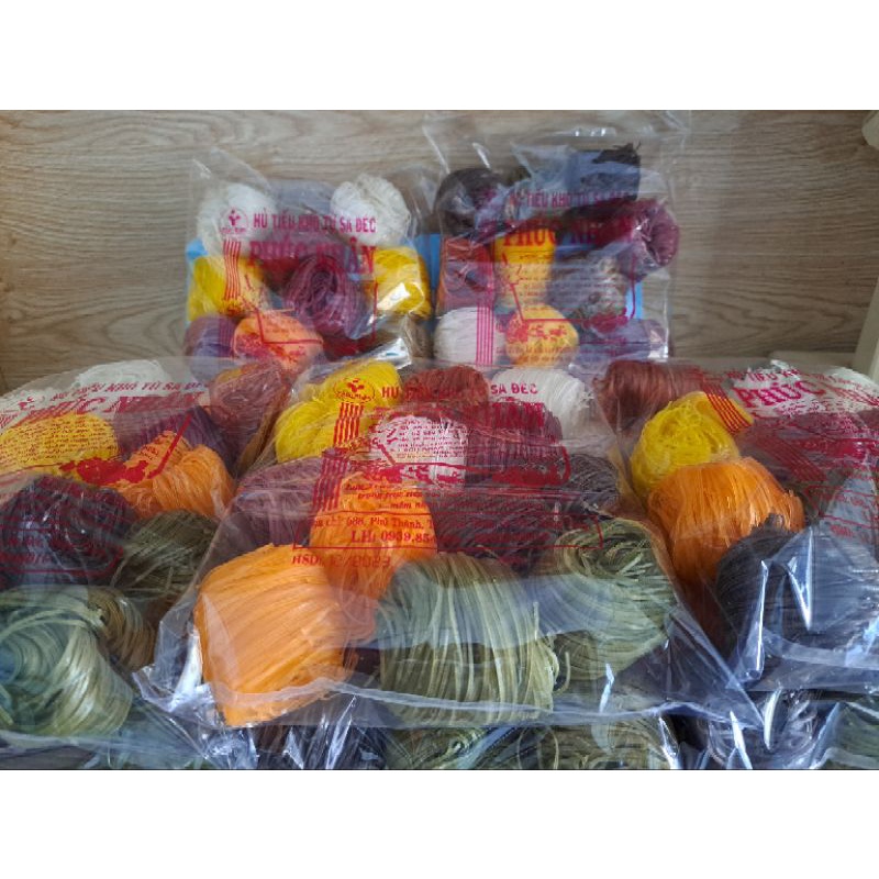 HỦ TIẾU KHÔ RAU CỦ SA ĐÉC .1KG. HỦ TIẾU RAU CỦ. HT RAU CỦ.