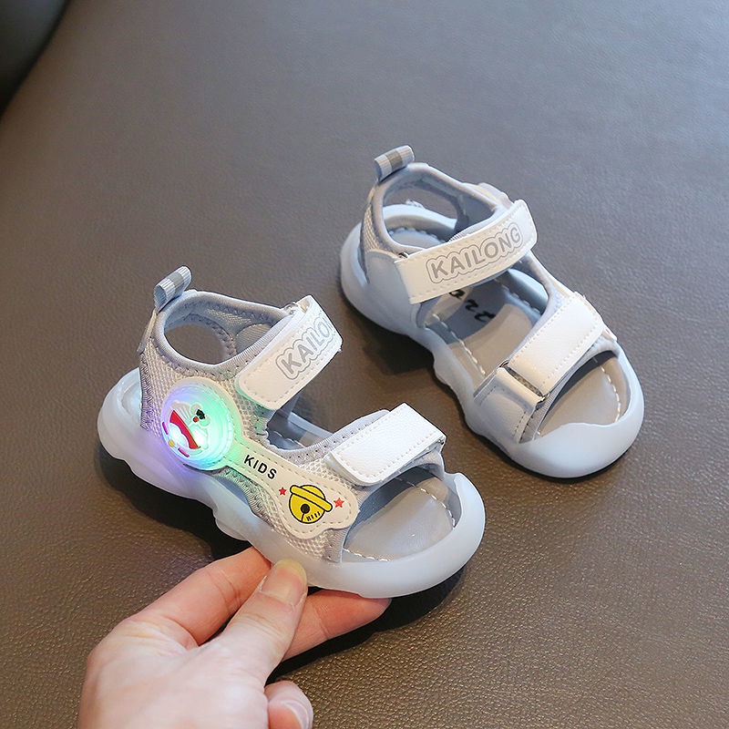 Xăng đan Chống Đá Có Đèn Thời Trang Mùa Hè 2022 Cho Bé 1-6 Tuổi