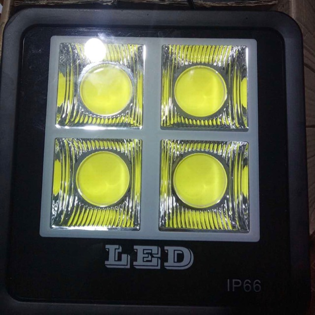 Pha led 200w đủ công suất