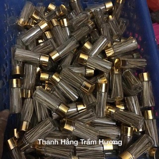 Sánh trầm hương hút thuốc