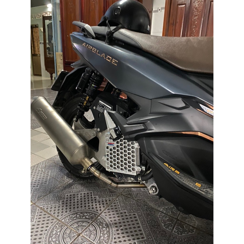 Pát pô gắn lon 4road cho VARIO 17-20/ SHVN / AB 125-150 / CLICK THÁI