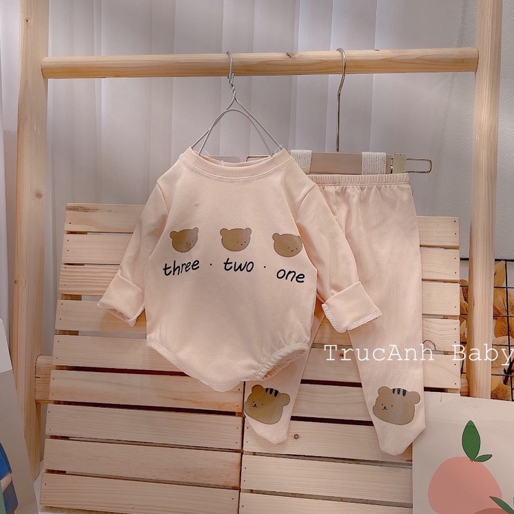 Set BODYSUIT gấu + QUẦN LIỀN TẤT cho bé 3-8kg