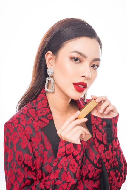 Hoa tai hình khối phong cách Âu mỹ