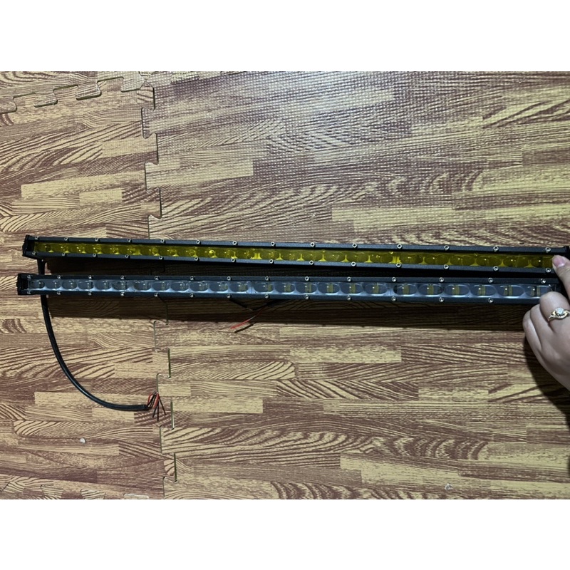 Đèn cây ,  đèn trợ sáng , đá còi 1 hàng