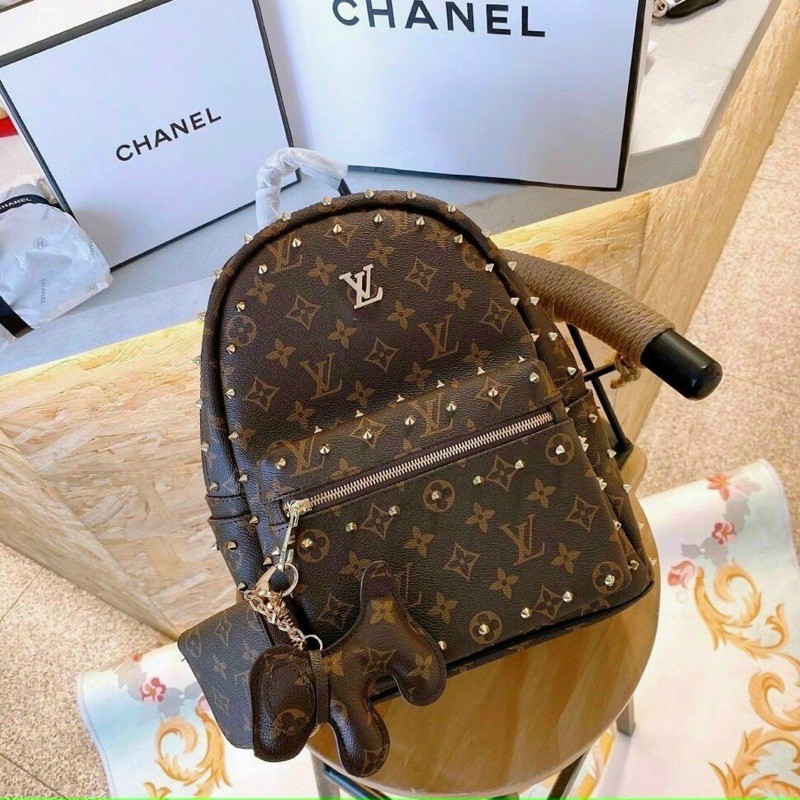 Balo đinh LV + ví + charm 3in1 super siêu đẹp size 28x30