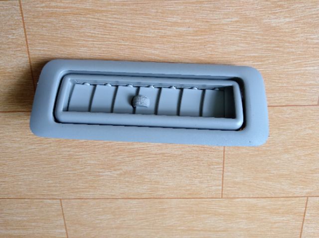 Cửa gió trần xe Innova Fortuner 2017