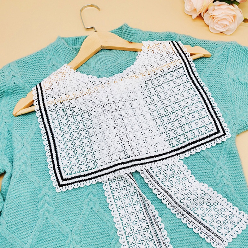 Khăn Choàng Cổ Vuông Vải Ren Họa Tiết Kẻ Sọc Thắt Nơ Trước Ngực Thêu Hoa Rỗng Cho Nữ