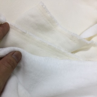 Nỉ lông màu trắng sữa