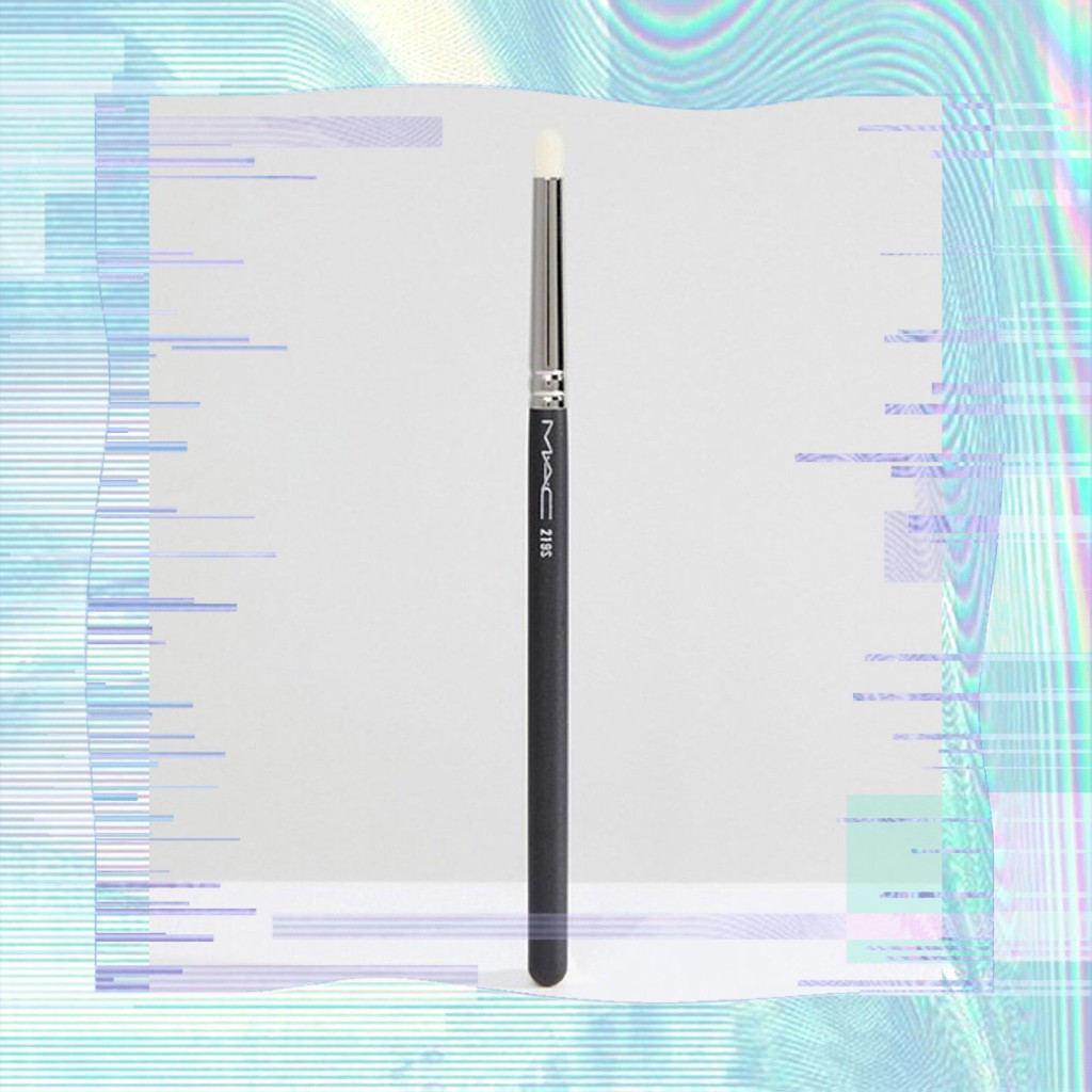 Cọ Nhấn Đuôi Mắt MAC 219S - Mac Eyebrush