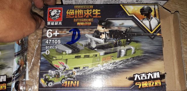 Lắp ráp 1hộp Lego Battergruond 47105 có nhiều chi tiết