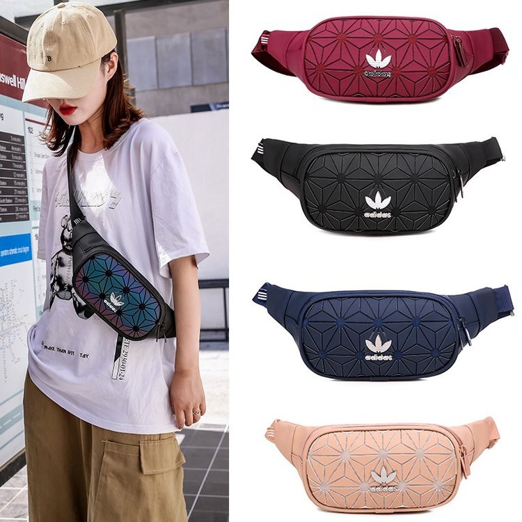 Túi đeo hông Adidas năng động thời trang | BigBuy360 - bigbuy360.vn