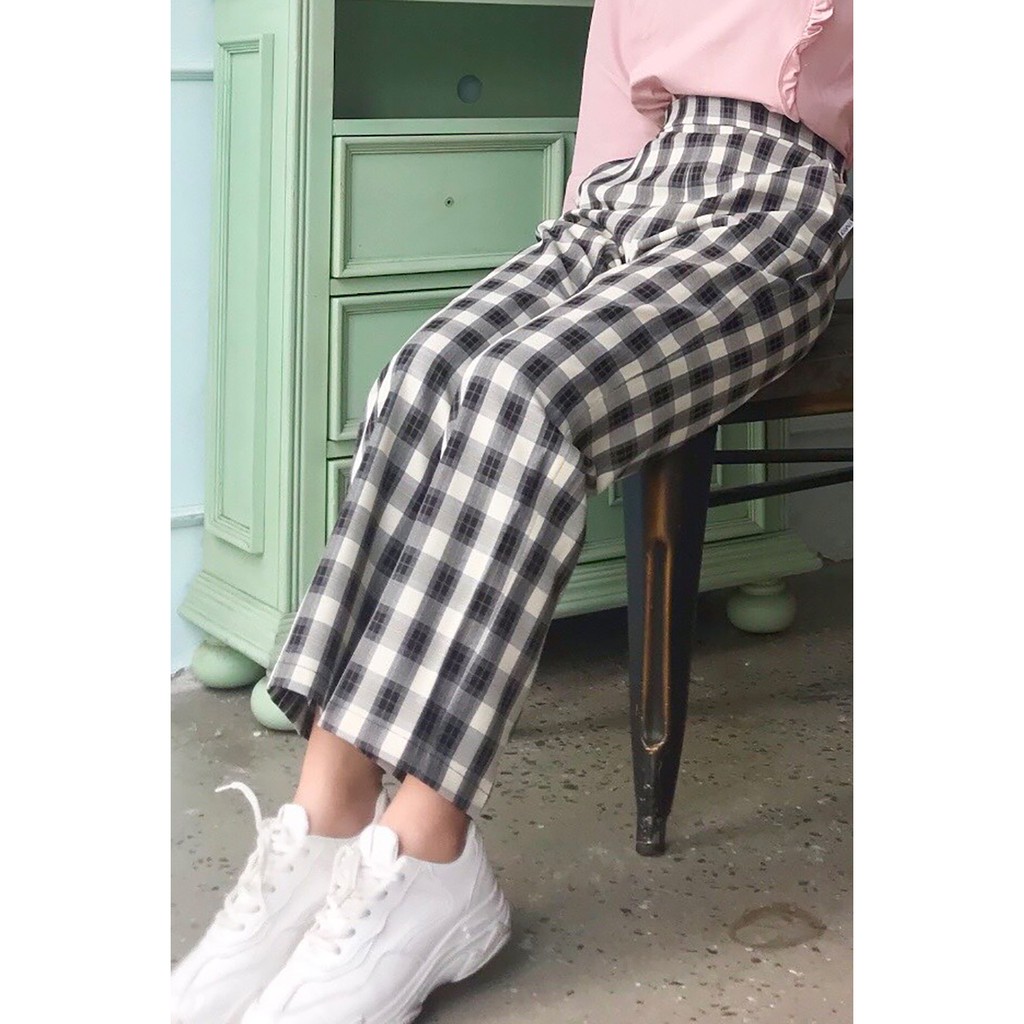 Quần baggy nữ vải đũi ống suông cạp chun kẻ caro công sở QAW0413 - 92Wear | BigBuy360 - bigbuy360.vn