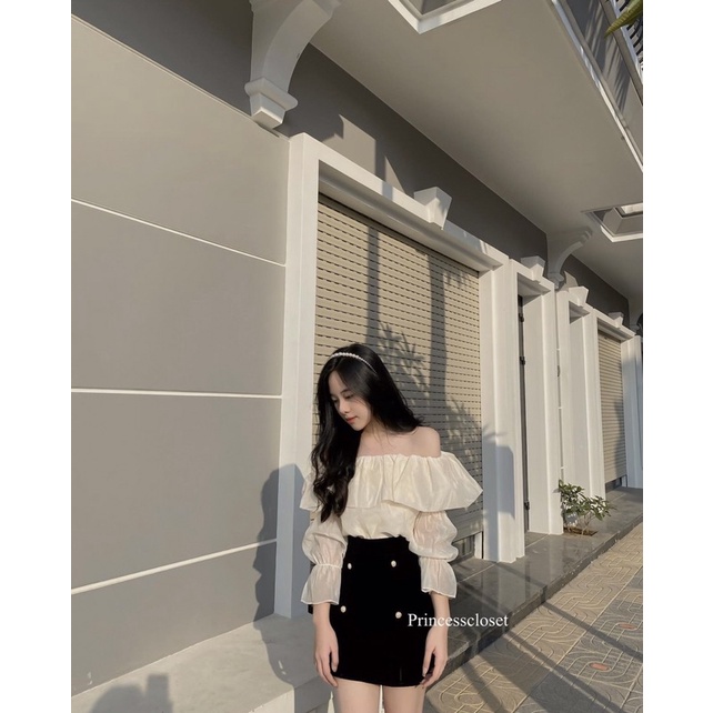 Áo trễ vai màu be tay bồng tiểu thư