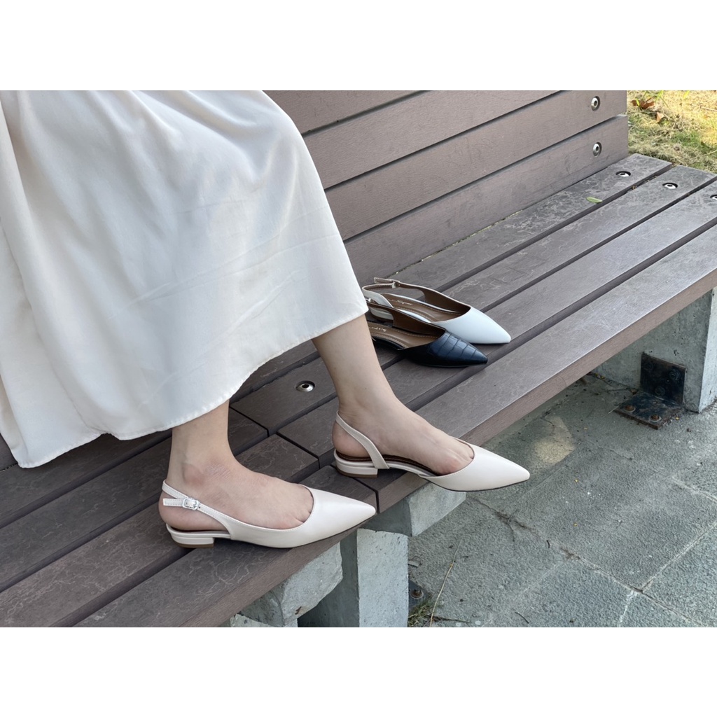 Giày cao gót Annmodels  slingback khoét eo mũi nhọn phối dây hở gót cao 2cm _Min331