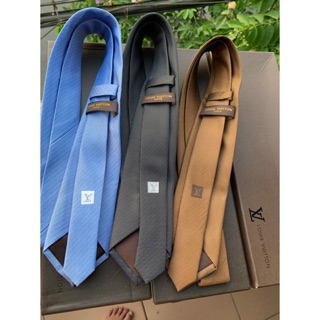 Cà vạt LV fullbox