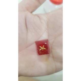 keycap đỏ sao vàng