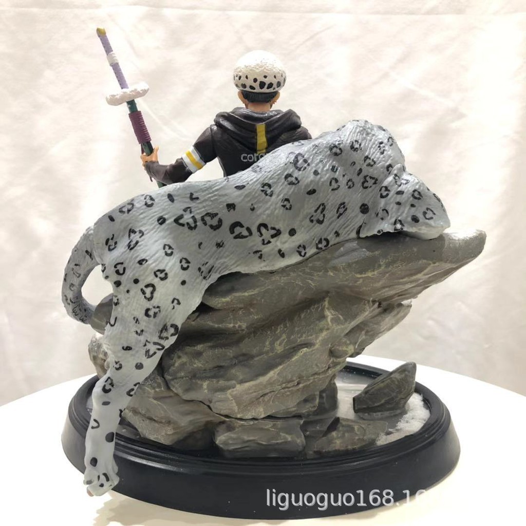 Mô Hình Nhân Vật Trafalgar Law Trong Phim Hoạt Hình One Piece