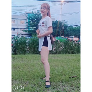 Set áo xẻ tà và quần đùi cách tân