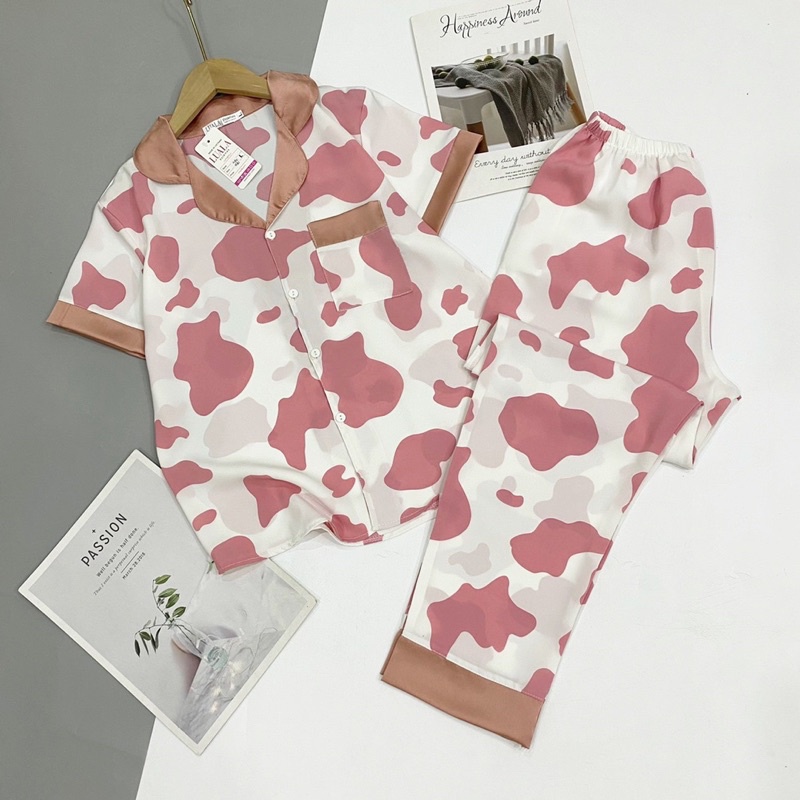 Bộ mặc nhà pijama áo ngắn tay quần dài cổ vest lụa mango