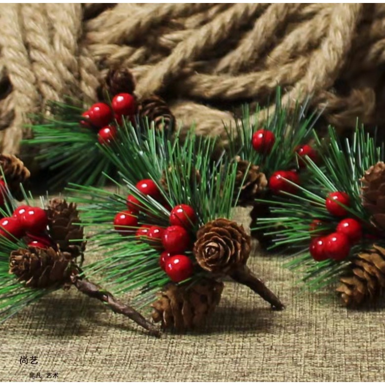 Set 3 Nhánh Thông Kim Đính Quả Đỏ Trang Trí Noel Giáng Sinh