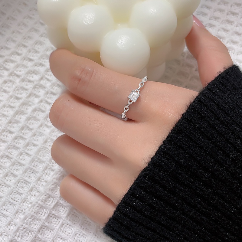Nhẫn Đeo Ngón Tay Mặt Vuông Đính Đá Zircon Phong Cách Đơn Giản Thời Trang Cho Nữ F805