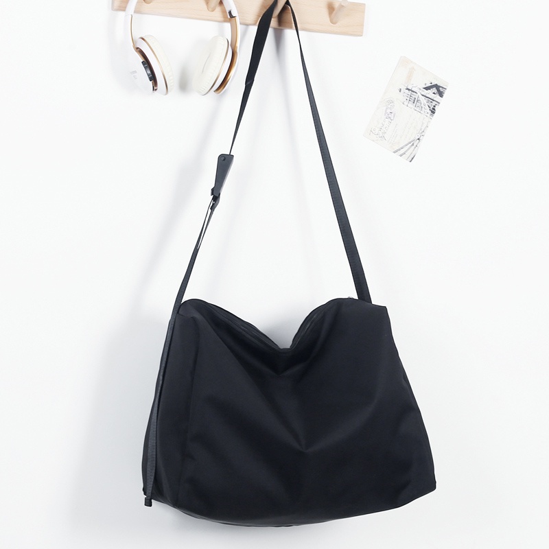 Túi IELGY đeo vai thể thao kích thước lớn dành cho nữ