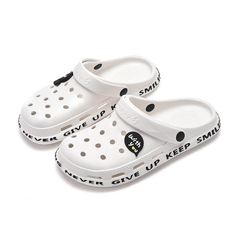 Qi Dashun Giày Đục Lỗ Thoáng Khí Chống Trượt Họa Tiết Hoạt Hình Dễ Thương Thời Trang Mùa Hè Cho Nam Và Nữ FT6284