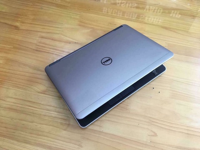 Dell Latitude E7240