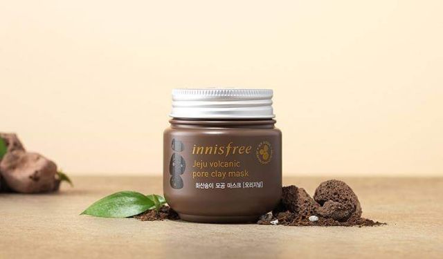 Mặt nạ tro núi lửa se khít lỗ chân lông Innisfree 2x volcanic pore clay mask