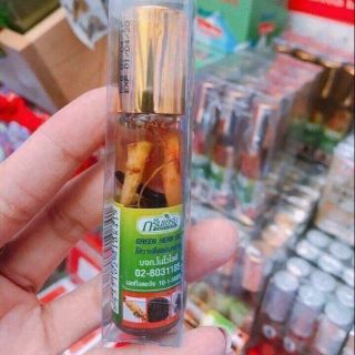 Dầu gió  lăn nhân sâm 8ml thái lan