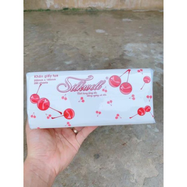 Khăn giấy rút silkwell 280 tờ Cherry đỏ