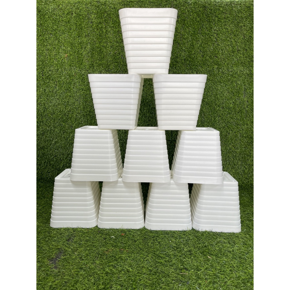 (16X15Cm) Chậu Nhựa Vuông V16 Vân Ngang Trồng Cây Siêu Xinh Ạ