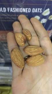 Nhân Hạnh nhân chín 1kg