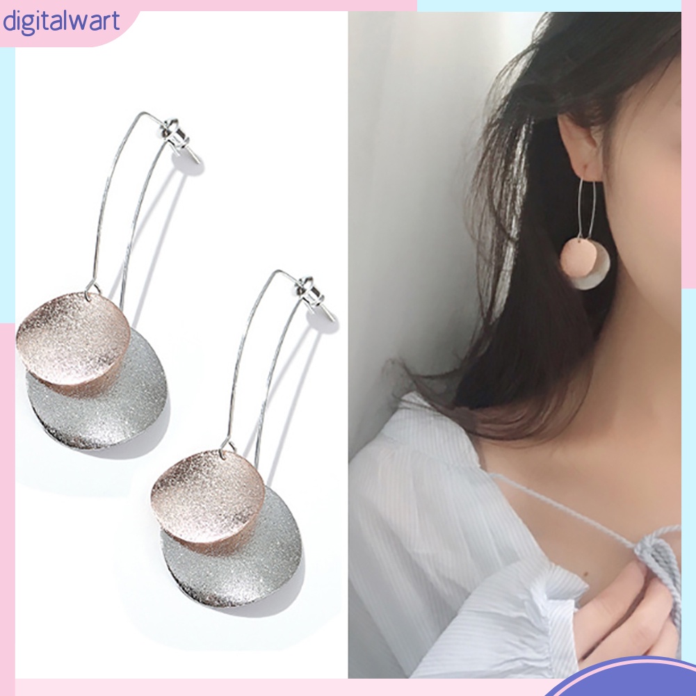 Khuyên tai dáng dài mặt hình tròn bằng hợp kim duyên dáng cho nữ