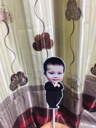 Cắm bánh chibi cho bé