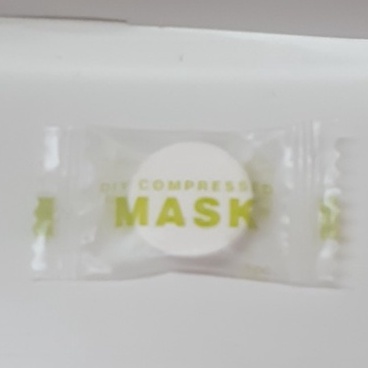 Viên mặt nạ nén dạng kẹo, tiện lợi cho du lich hoặc sử dụng tại nhà.