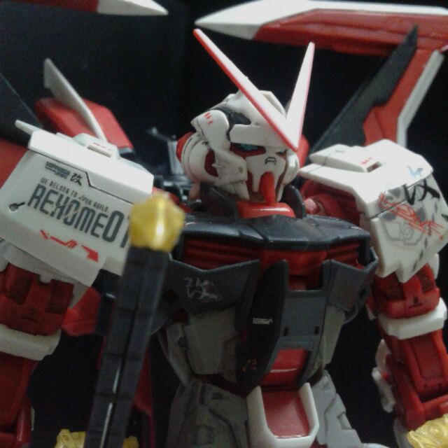 Mô Hình MG Astray Red Frame Kai Gundam 2nd Daban