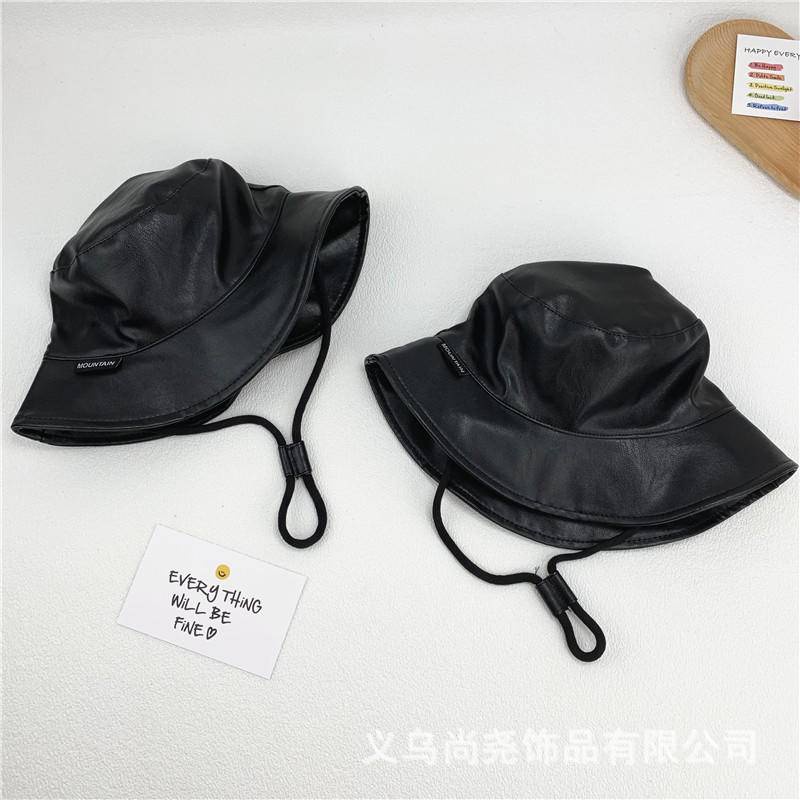 Mũ tai bèo bằng da chống nắng sành điệu cho bé