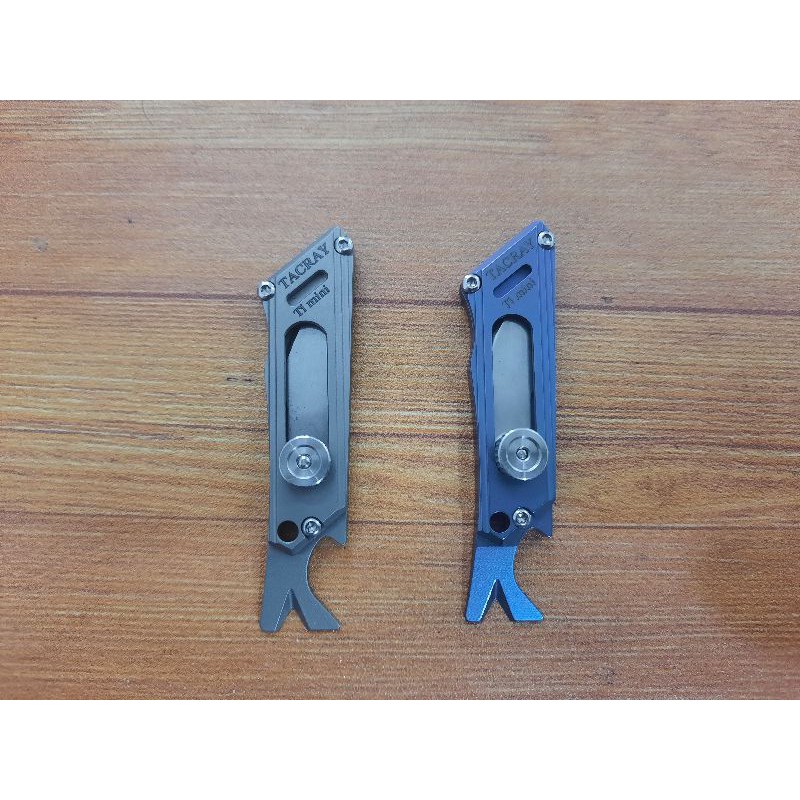 Móc khóa tacray titanuim mini ti prybar