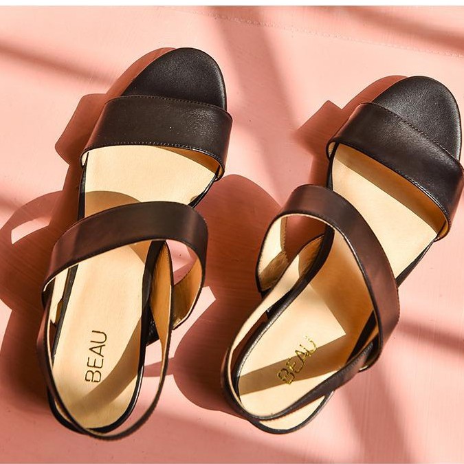 Giày sandal nữ mã LTS14 mũi tròn quai ngang cao 5cm phong cách HQ có 2 màu kem và đen