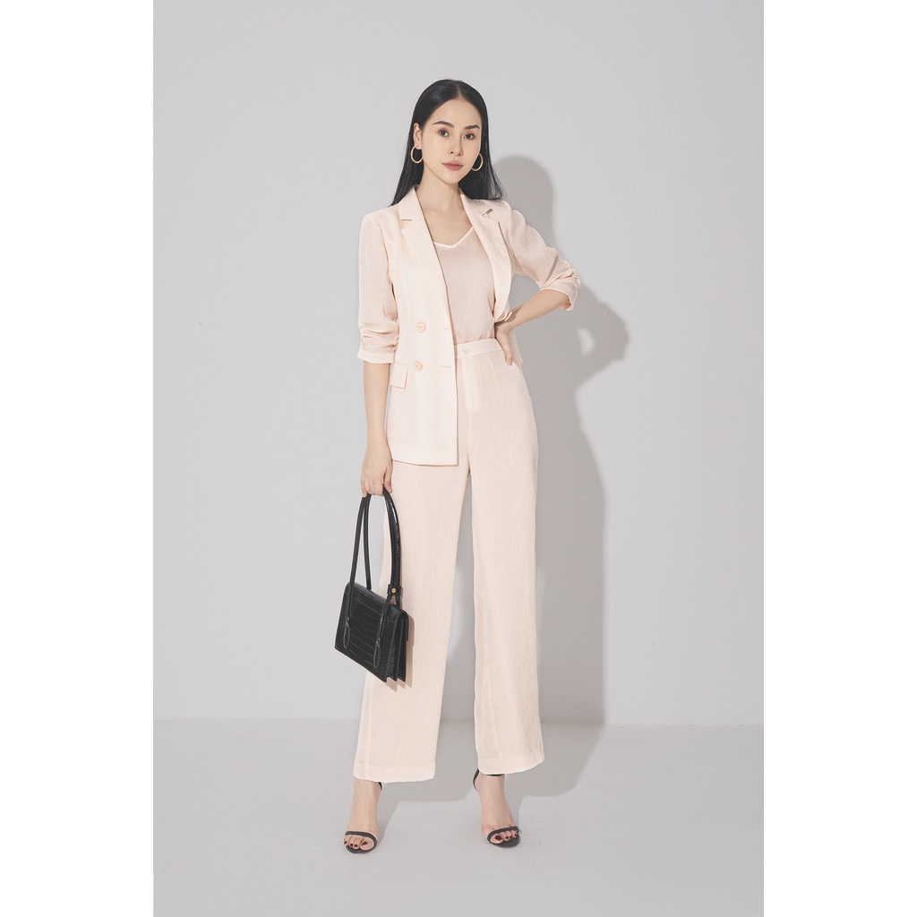 Quần dài ống suông màu be trong bộ vest Eva De Eva 21AQQE002B